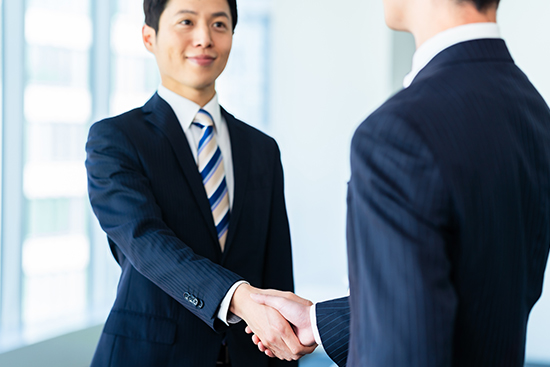 法人向け収益不動産の売却・査定ならマコトーマスにお任せください
